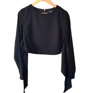 𝅺do+be Tied Wrap Crop Top. Long Sleeve Size Medium